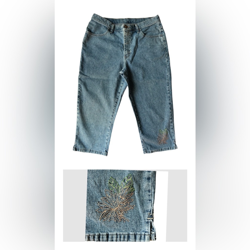 Y2K Riders by Lee Capri Jeans, Light-wash denim with embroidered floral